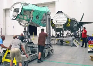 Hasarlı İki F-35’ten Bir Efsane Doğdu