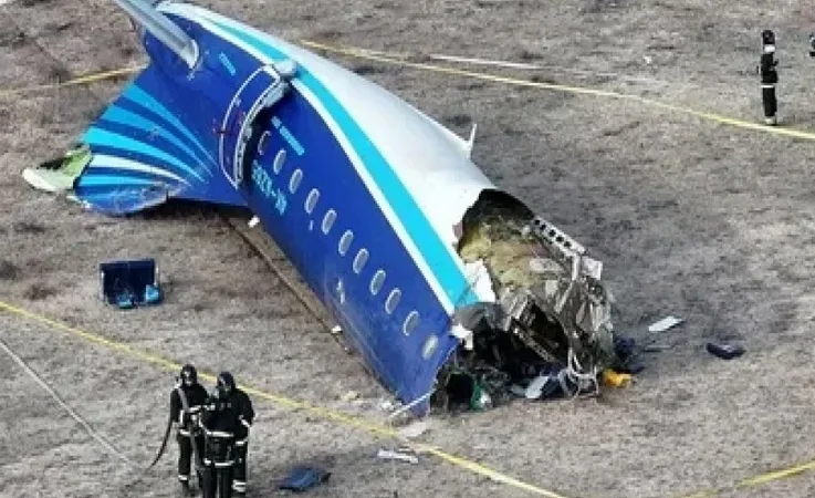 AZAL Uçağının Kara Kutusu Açıldı: Rus Füze Sistemi Vurdu