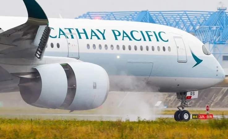 Cathay Pacific Airbus A350 Boston’a Güvenli İniş Yaptı!