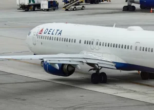 Delta-Airlines-Reshapes-Its-Route-Network-Central-America-Cuts,-West-Coast-Expansion