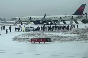 Felaketin Eşiğinde! Delta’nın Boeing 757’sinin Motoru Kalkışta Alev Aldı