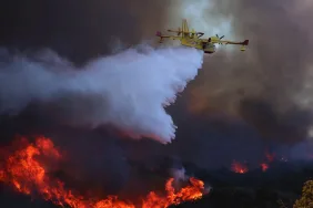 Yangın Söndürme Uçağı Drone ile Çarpıştı! FAA’dan Sert Uyarı