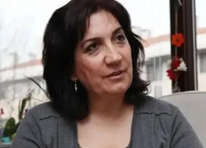 Füsun-Demirel’den-Pegasus’a-Sert-Tepki-Bozuk-Tavuklu-Sandviç-Mi-Satıyorsunuz
