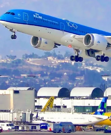KLM ve Spirit Airlines Maliyet Azaltmak İçin İşten Çıkarmalara Başladı