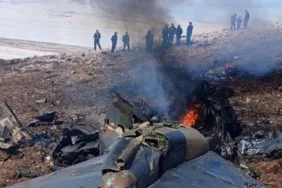 İran’da Askeri Uçak Düştü, Pilotlar Yaralı Olarak Kurtarıldı