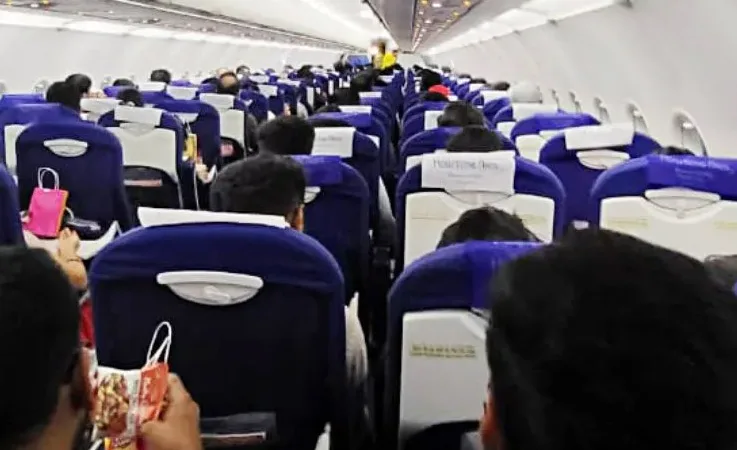 IndiGo Uçağında Panik: Yolcu Acil Çıkış Kapısını Açtı