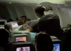 Fiji Airways Uçağında Skandal: Sarhoş Yolcuya Koli Bandıyla Müdahale