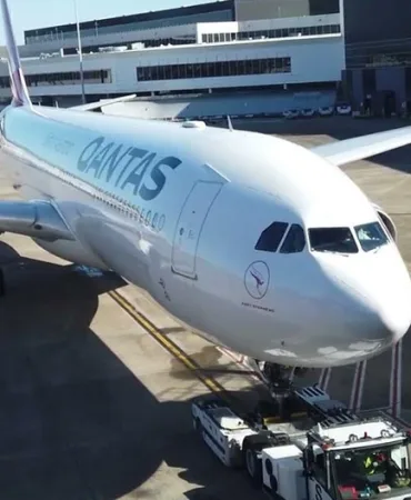 Airbus A330’ta Duman Sorunu: Qantas Uçağı Cairns’e Acil İniş Yaptı