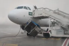 Cidde Havalimanı’nda Fırtına Kaosu: Bagajlar Havada Uçuştu!