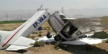 İran’da Eğitim Uçağı Düştü: 3 Kişi Hayatını Kaybetti