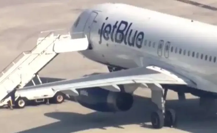 İniş Takımlarında İki Cansız Beden Bulundu