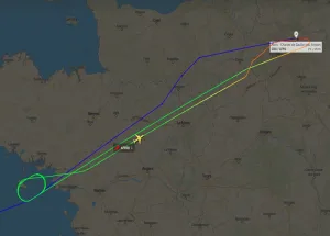 Air-France-Flight-Made-an-Emergency-Turn!-Reason-Cell-phone-dropped-in-the-cargo-hold