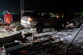 Kopenhag Havalimanı'nda Alarm: Çalıntı Araçla Piste Girdi, Polis Harekete Geçti!