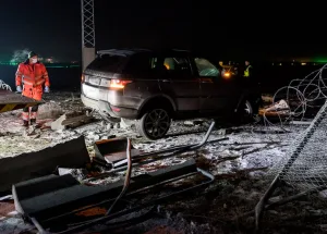 Alarm-at-Copenhagen-Airport-Stolen-Vehicle-Breaches-Runway,-Police-Take-Action!