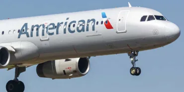 American Airlines Uçağı Motor Arızası Nedeniyle Acil İniş Yaptı!