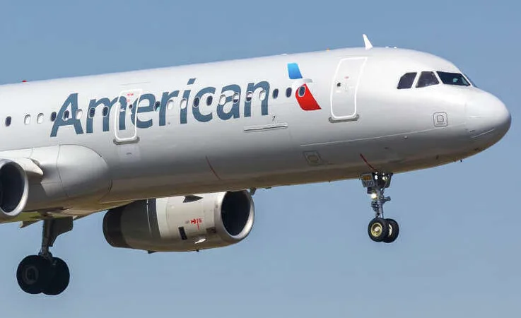 American Airlines Uçağı Motor Arızası Nedeniyle Acil İniş Yaptı!