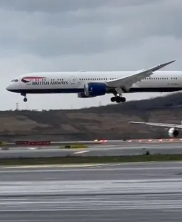 British Airways'in Boeing 787-9 İstanbul’a Mecburi İniş Yaptı