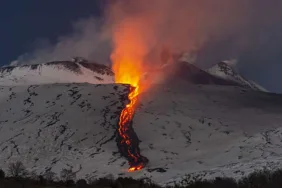 Etna’nın Patlaması, Hava Trafiğini Felç Etti!