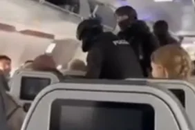 Polis Harekete Geçti! Larnaka Havalimanı’nda Alarm 7 Havacılık Haberleri Havacılık Haberleri Polis Harekete Geçti! Larnaka Havalimanı’nda Alarm
