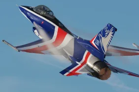 Tayvan Hava Kuvvetleri'nin Yerli AT-5 Brave Eagle Uçağı Okyanusa Düştü