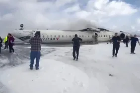 Toronto'da Delta Uçağı Sert İniş Sonrası Devrildi: En Az Sekiz Yaralı
