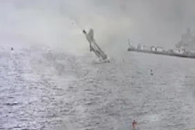 ABD Donanması Savaş Uçağı Suya Çakıldı