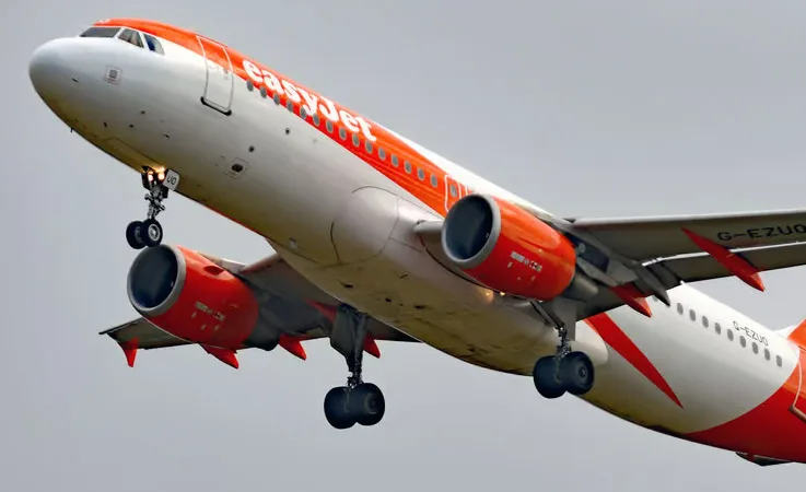 easyJet Uçağı Pilot Krizi Nedeniyle Atina’ya Acil İniş Yaptı