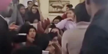 Air India Uçağında Tuvalet Arızası: 300 Yolcu Mahsur Kaldı