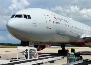 Rus-Uçakları-Arızalarla-Boğuşuyor,-400-Rus-Turist-Küba’da-Mahsur-Kaldı!