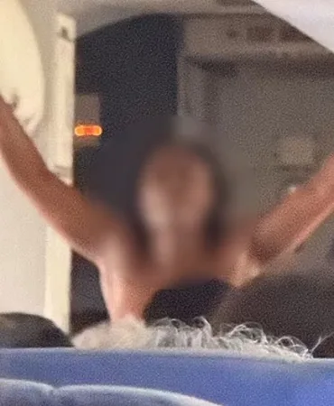Southwest Uçağında Korku Dolu Anlar! Çırılçıplak Yolcu Kokpite Saldırdı