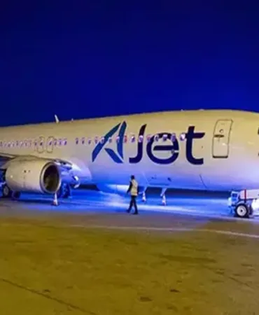 AJet Uçağında Bomba İhbarı! İki Yolcu Gözaltına Alındı