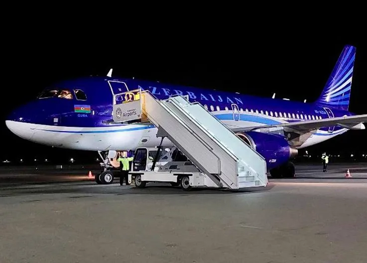 AZAL’ın Moskova-Bakü Seferi Krize Döndü: Yolcular 24 Saat Bekledi