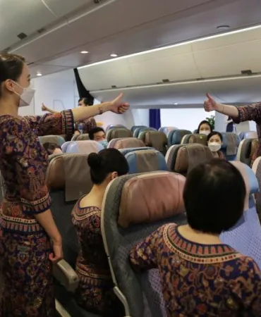 Singapore Airlines'tan Rekor Kar, Personeline 7,5 Aylık Maaş İkramiyesi!
