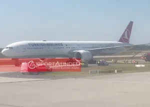 THY-Boeing-777-Uçağı-Berlin'de-Tehlike-Atlattı!-Pistte-Acil-Müdahale