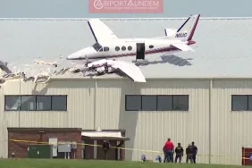 ABD’de Uçak Kazası: Beechcraft King Air Hangar Çatısına Çarptı