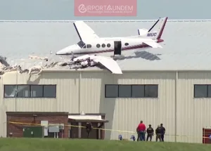 ABD’de-Uçak-Kazası-Beechcraft-King-Air-Hangar-Çatısına-Çarptı