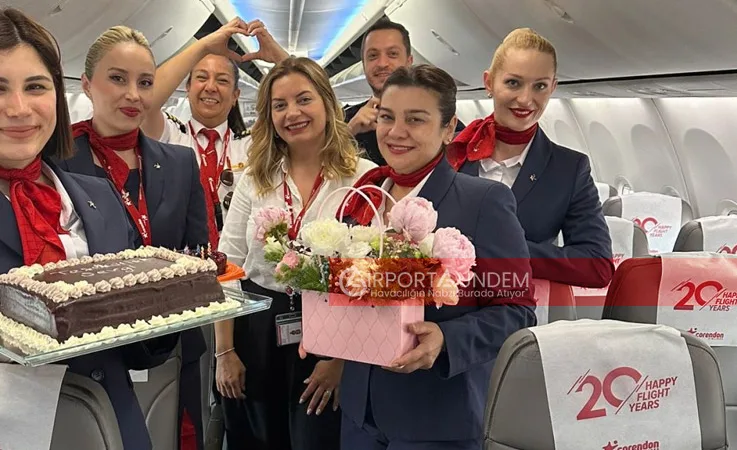 Corendon’dan Kabin Amirine Çiçekli Veda
