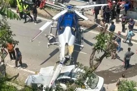 Helikopter Yere İndi, Araca Çarptı: Faciadan Dönüldü