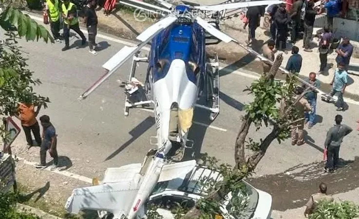 Helikopter Yere İndi, Araca Çarptı: Faciadan Dönüldü