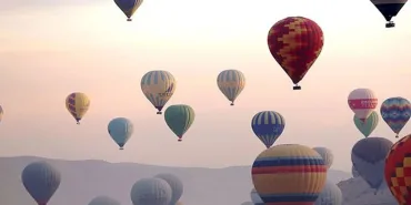 Kapadokya’da İki Balon Sert İniş Yaptı, 1 Pilot Hayatını Kaybetti, 31 Turist Yaralı