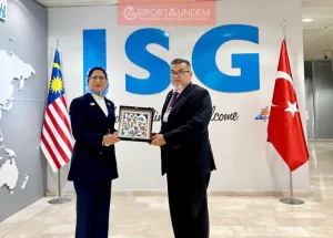 Malezya-Heyetinden-Sabiha-Gökçen-Havalimanı’na-Resmi-Ziyaret