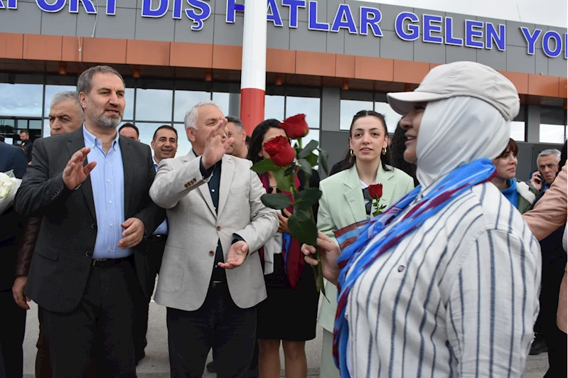 Trabzon Havalimanı’nda İlk Taşkent Seferi Törenle Karşılandı