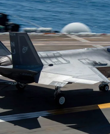 100 Milyon Dolarlık F-35C Kaliforniya’da Düştü