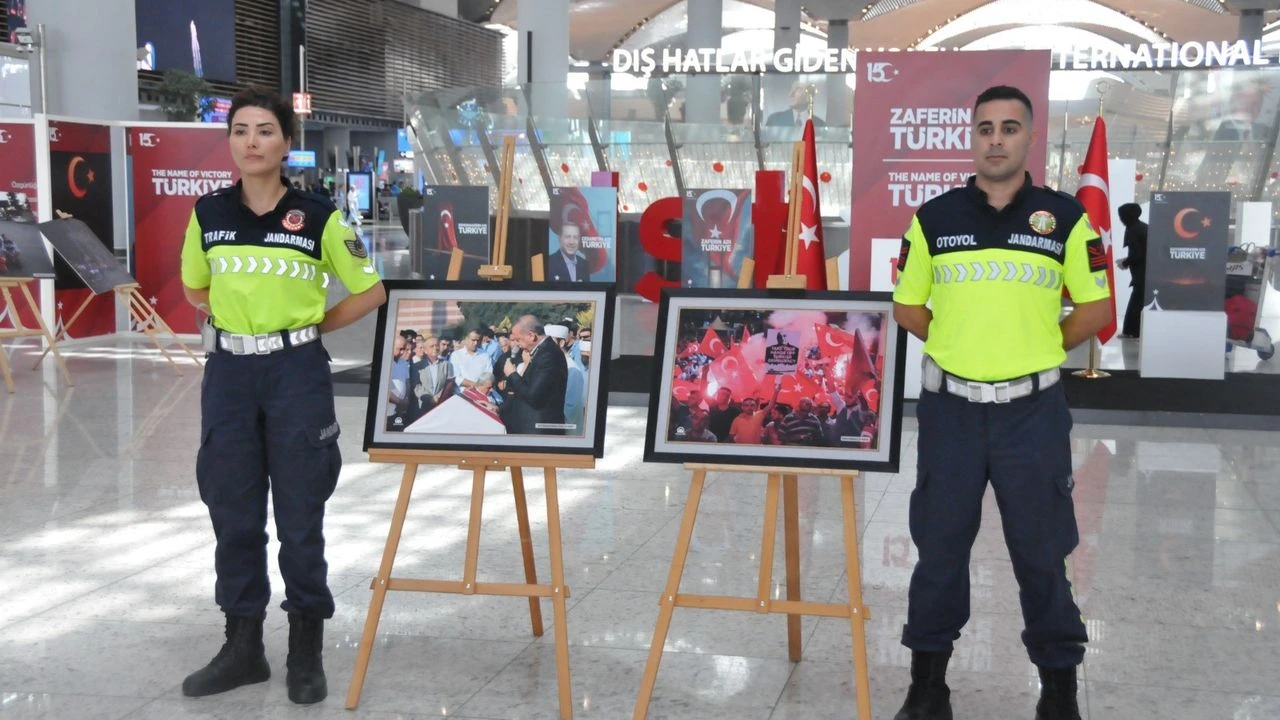 15 Temmuz’un Unutulmaz Anları Havalimanında Sergileniyor