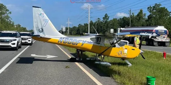 ABD’de Küçük Uçak Yola İndi, Faciadan Dönüldü