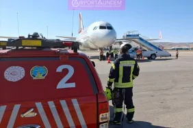 AirArabia Yolcu Uçağının Motoru Durdu, Ankara’ya Acil İniş Yaptı