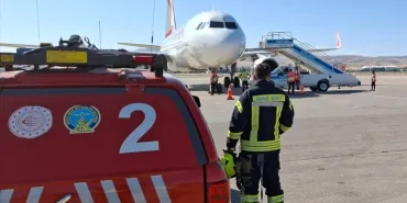 AirArabia Yolcu Uçağının Motoru Durdu, Ankara’ya Acil İniş Yaptı