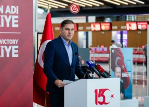 İGA-İstanbul-Havalimanı,-15-Temmuz’un-9.-Yılında-Demokrasi-Ruhu-İçin-Kenetlendi