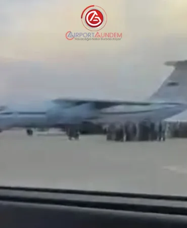 Kremlin Şokta: Savunma Bakanı'nın Sevgilisi Askerî Uçakla Maniküre Gitti!