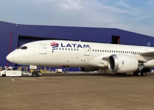 LATAM-at-the-Table-with-Airbus-and-Boeing-for-New-Aircraft-Purchases